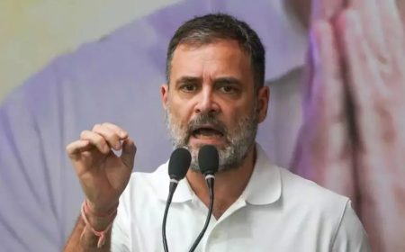 'सबूत मिटा रहा है चुनाव आयोग', राहुल गांधी ने आयोग पर लगाए गंभीर आरोप, तो EC ने दिया ये जवाब