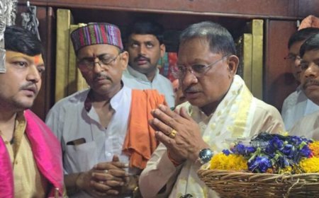 काशी के काल भैरव मंदिर में CM विष्णुदेव साय ने की पूजा-अर्चना, प्रदेशवासियों की सुख-समृद्धि के लिए मांगा आशीर्वाद