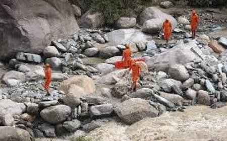 Himachal pradesh : हिमाचल में बादल फटने से आई बाढ़ में अब तक सात लोगों की गई जान, खनियारा में एक और शव मिला