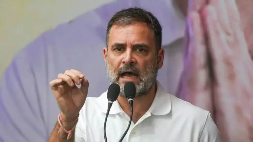 'सबूत मिटा रहा है चुनाव आयोग', राहुल गांधी ने आयोग पर लगाए गंभीर आरोप, तो EC ने दिया ये जवाब