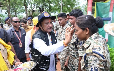 विशेष लेख : बस्तर में फैल रहा है अब विकास का उजियारा