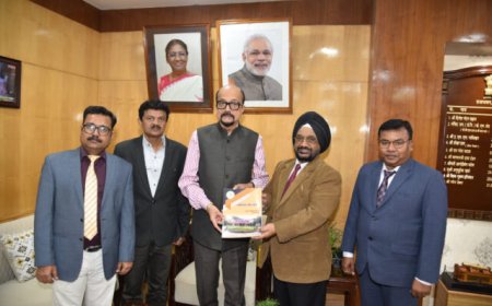 छत्तीसगढ़ लोक आयोग के 23वें वार्षिक प्रतिवेदन का राज्यपाल ने किया विमोचन