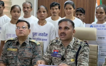 सुकमा में CRPF को मिली बड़ी सफलता ,1 करोड़ 18 लाख के 23 नक्सलियों ने किया आत्मसमर्पण