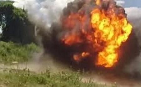 BREAKING : नक्सलियों की कायराना हरकत, IED की चपेट में आने से 3 ग्रामीण झुलसे