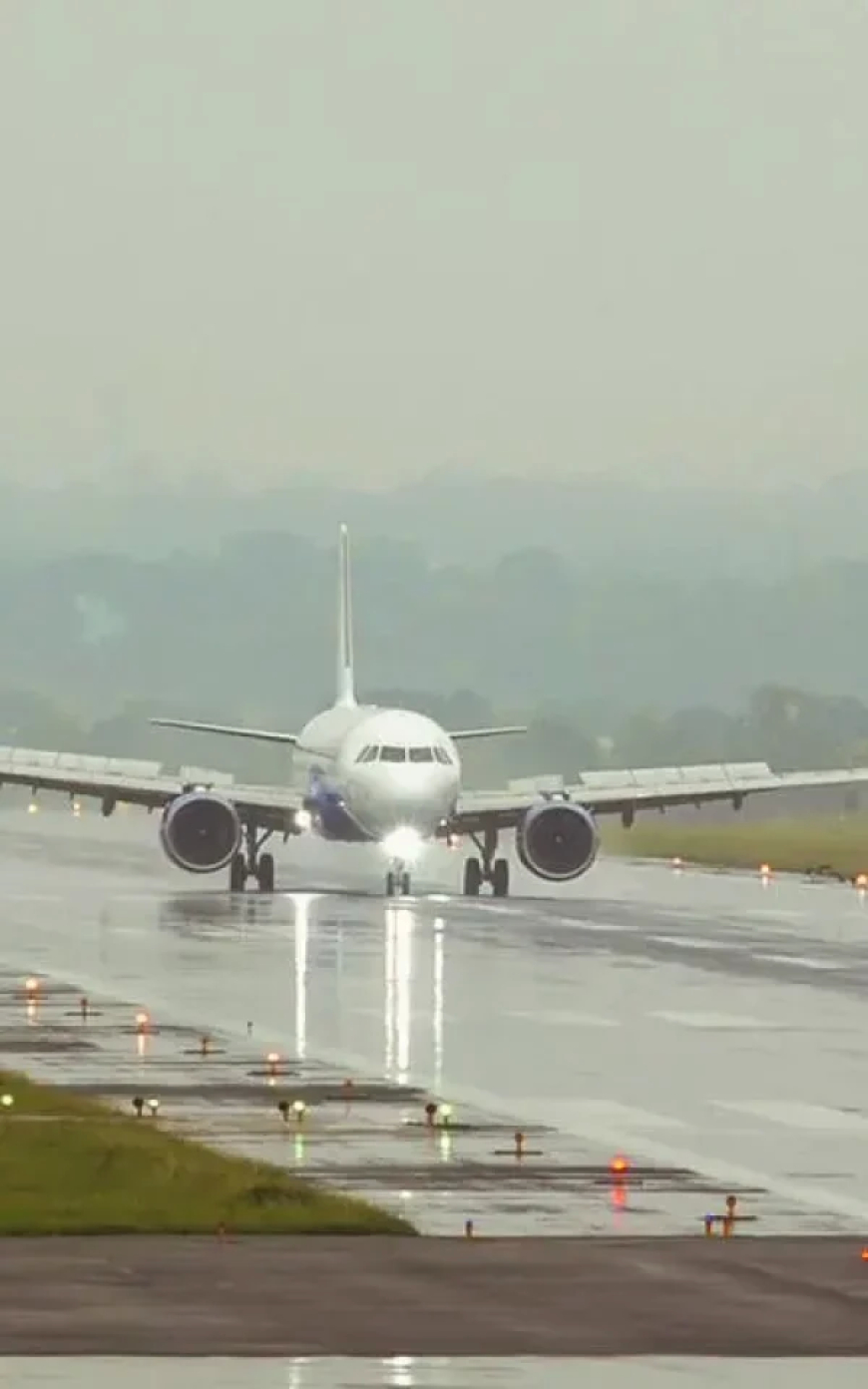 डिफेंस एयरपोर्ट्स पर अब विमान की खिड़कियां बंद करना जरूरी नहीं...DGCA का नया आदेश