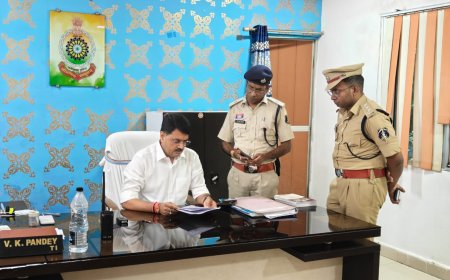 CG-थाना प्रभारी को तत्काल प्रभाव से हटाया, इस वजह से गिरी गाज, जाने पूरा मामला…..