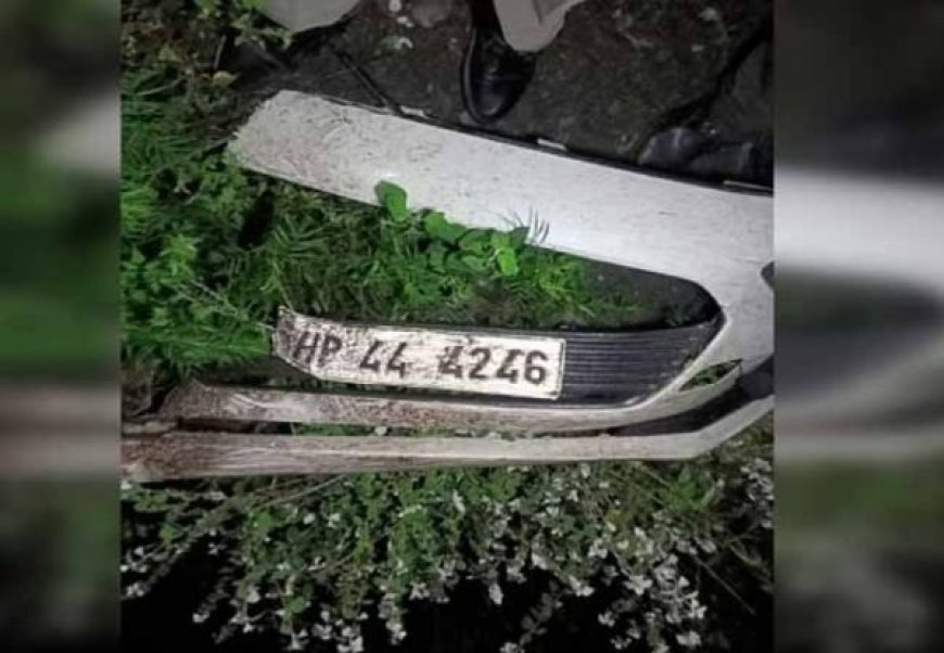 दर्दनाक हादसा : कार पर चट्टान गिरने से 6 लोगों की मौत