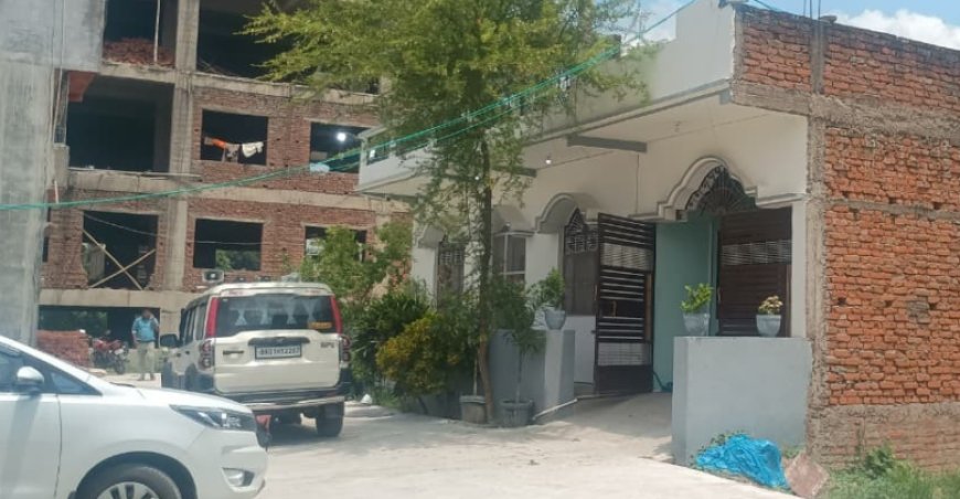 EOU Raids: सीवान नगर परिषद कार्यपालक पदाधिकारी के ठिकानों पर EOU की छापेमारी, आय से अधिक संपत्ति का मामला