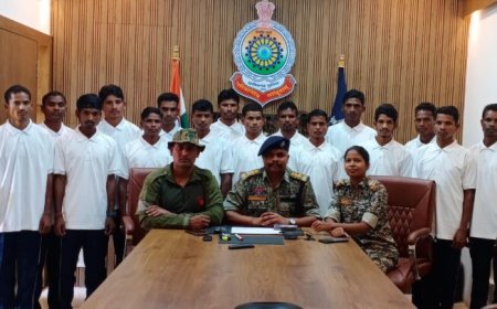 सुरक्षाबलों को मिली बड़ी सफलता, 16 नक्सलियों ने किया आत्म समर्पण