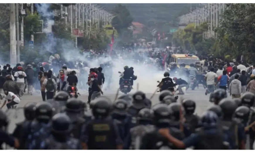 हालात और बदतर, राष्ट्रपति के निजी आवास पर प्रदर्शनकारियों का कब्जा; कई मंत्रियों ने दिया इस्तीफा